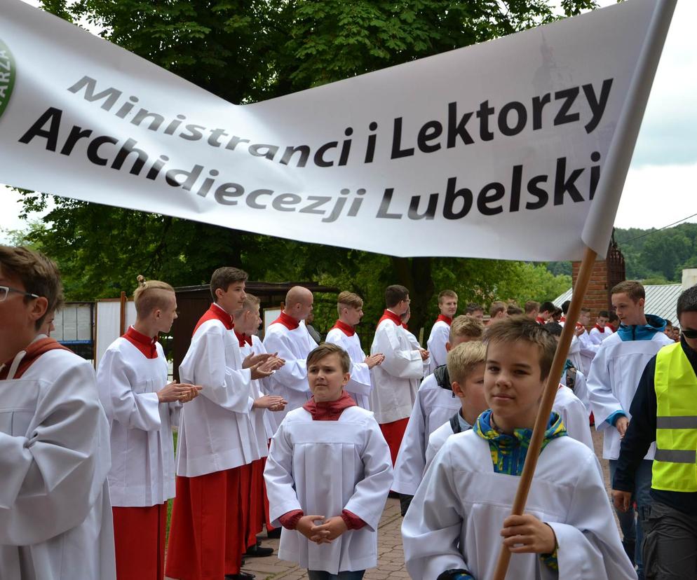 Lubelskie - pielgrzymka Liturgicznej Służby Ołtarza i scholi liturgicznych