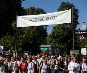 Pielgrzymka kobiet do Piekar. Przyszły tysiące pielgrzymów