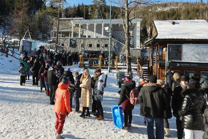 Zakopane pełne turystów w okresie świąteczno-noworocznym