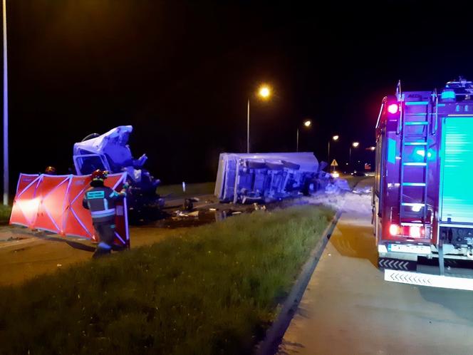 Tragiczny wypadek dwóch ciężarowek w Końskich