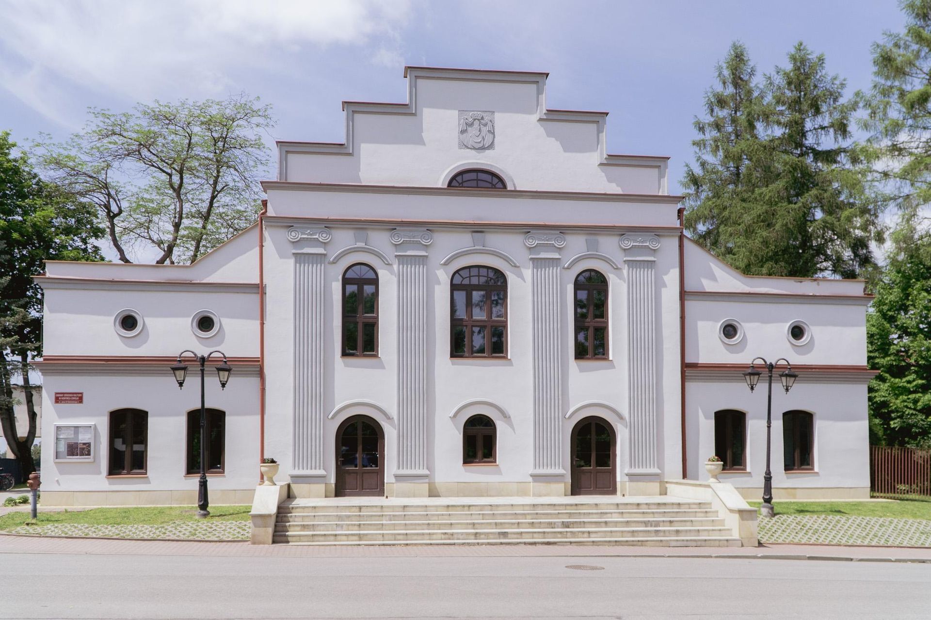 Dawny teatr w Horyńcu-Zdroju