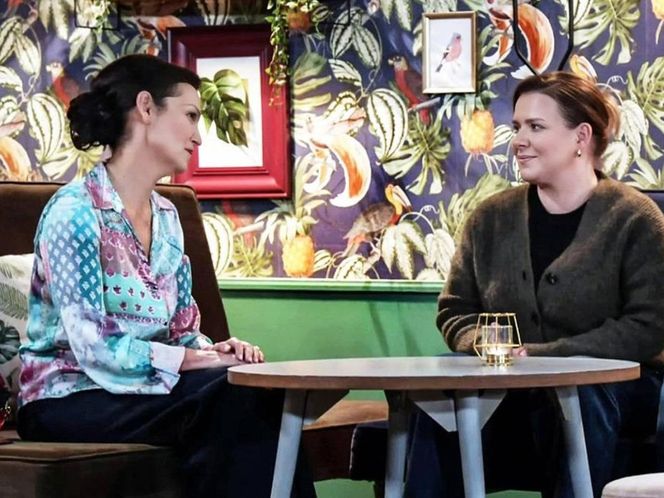 Pierwsza miłość odc. 3980. Izabela Nowaczyk (Olga Bończyk), Marysia (Aneta Zając)