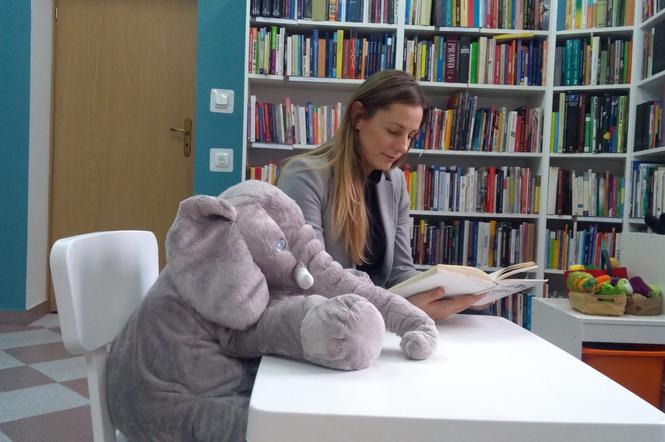 kawiarnia w bibliotece