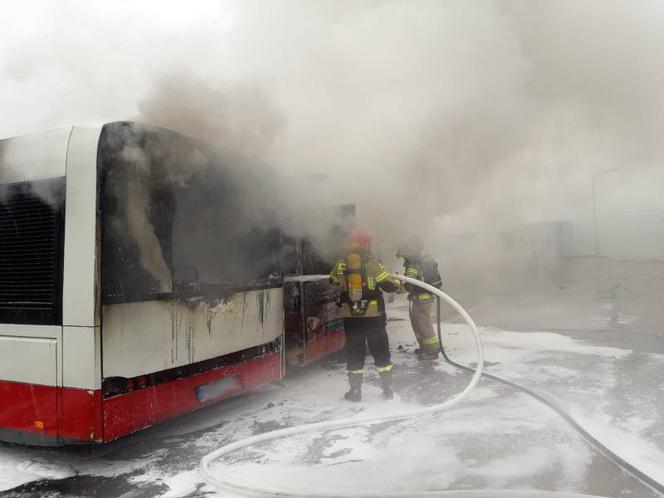 Nowy Sącz. Znowu pożar w miejskim autobusie! W środku byli pasażerowie