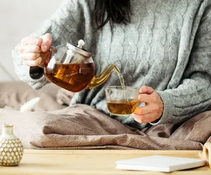 Topi tłuszcz z brzucha, obniża cukier i wspiera wątrobę. Pij ją codziennie