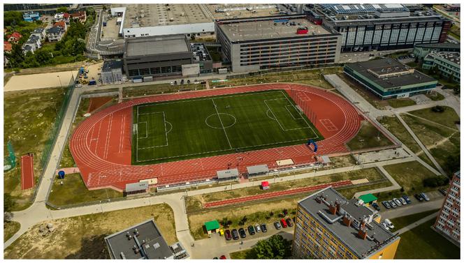 Nowy stadion Politechniki Świętokrzyskiej już otwarty. Robi wrażenie!