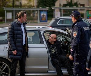 Na Wspólnej, odcinek 4039: Artur (Janusz Chabior), Krzysztof Smolny (Łukasz Konopka)	