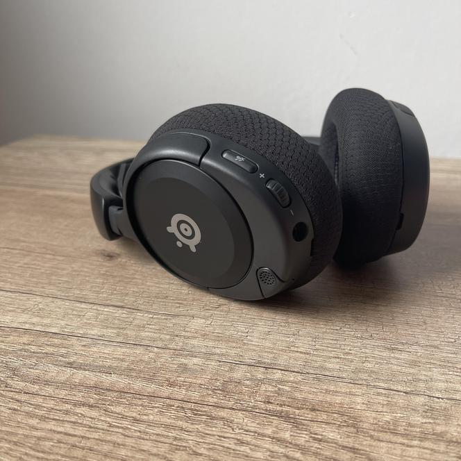 SteelSeries Arctis Nova 1 