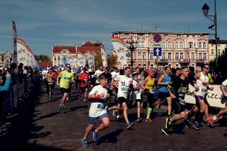 Bydgoski Bieg Urodzinowy 2019. Na stracie stanęło ponad 1300 biegaczy! [ZDJĘCIA, WIDEO]