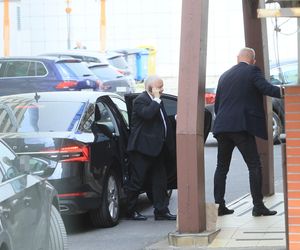 Zjechali na spotkanie do siedziby PiS na Nowogrodzką  -- 