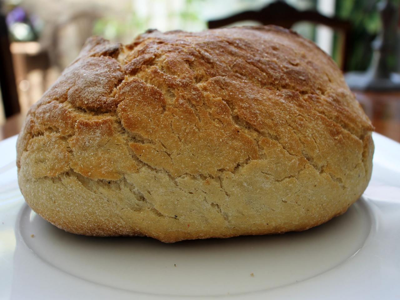 Chleb portugalski - przepis na znakomite pieczywo pszenno-kukurydziane