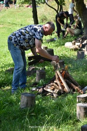 Muzeum Agatów w Rudnie zorganizowało wykopki minerałów. Zbierano je jak ziemniaki
