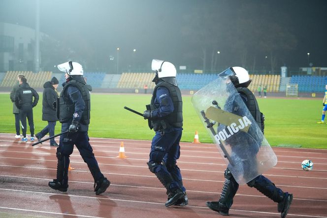 Elana Toruń - Zawisza Bydgoszcz 1:1, zdjęcia kibiców, opraw i piłkarzy ze Stadionu Miejskiego im. Grzegorza Duneckiego