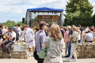 Dzień Cebularza 2025. Na pl. po Farze w Lublinie stanęło cebularzowe miasteczko