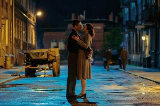 Zatoka szpiegów odc. 1. Franz Neumann (Bartosz Gelner), Anna Malicka (Maria Świłpa)