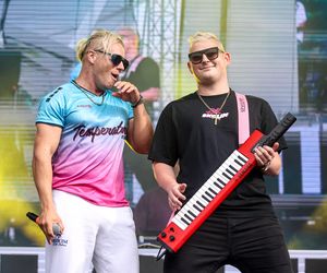 Śląska Scena Letnia na promenadzie przy Stadionie Śląskim w Chorzowie
