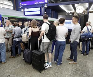 Pierwszy pociąg do Rijeki odjechał z Warszawy! Tłumy pasażerów. Wszystkie miejsca zajęte