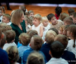 Marta Nawrocka czyta Misia Uszatka