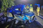 Śmiertelny wypadek pod Zgierzem. 20-latka nie żyje. Kierujący ranny
