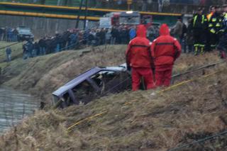 żałoba topielce auto dziewczynki