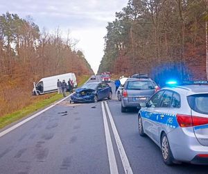 Groźny wypadek w woj. mazowieckim. Trzy kobiety i niemowlę trafiły do szpitala