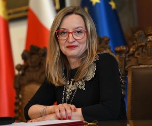 Aleksandra Dulkiewicz po ślubowaniu na prezydenta Gdańska. Poznaliśmy też przewodniczących rady miasta