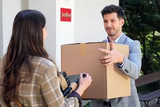 Barwy szczęścia odc. 3072. Justin (Jasper Sołtysiewicz), Regina (Kamila Kamińska)