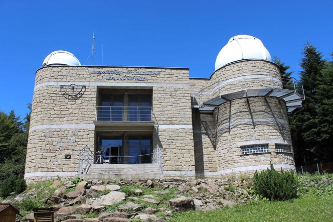 Małopolskie obserwatorium astronomiczne jest jedyne w swoim rodzaju. Można je zwiedzać cały rok 