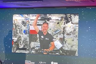 Lekcja na żywo ze Sławoszem Uznańskim-Wiśniewskim