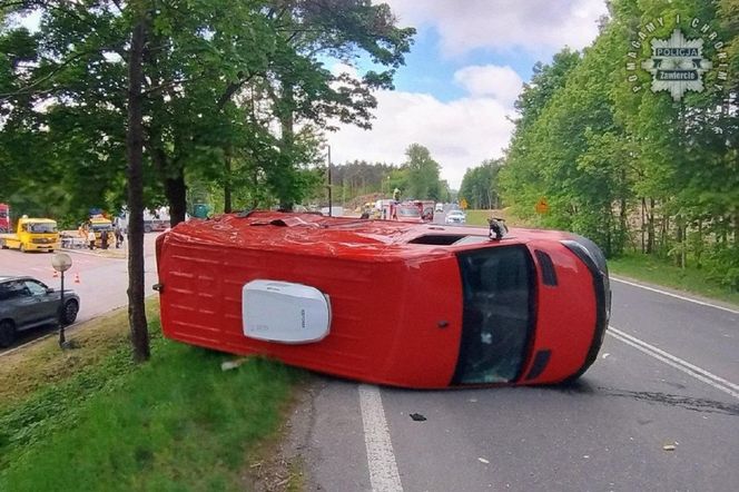 Karambol w Zawierciu. Na DK 78 zderzyły się cztery pojazdy. Są osoby poszkodowane