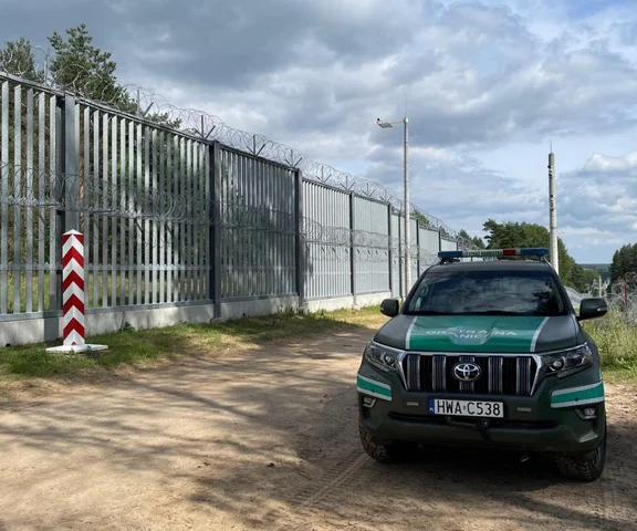 Rosja o zamknięciu granicy z Białorusią. „Naruszają zasady humanitaryzmu”