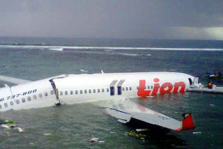 Cud na Bali: Samolot wylądował w wodzie