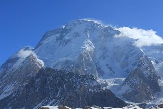 Lawina na Broad Peak porwała polskiego alpinistę. Waldemar Kowalewski ze złamaną nogą