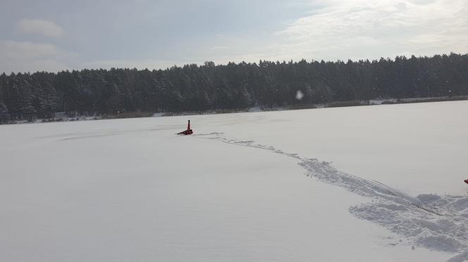 Idzie odwilż. Nie wchodź na zamarznięty zbiornik wodny bo może stać się tragedia!