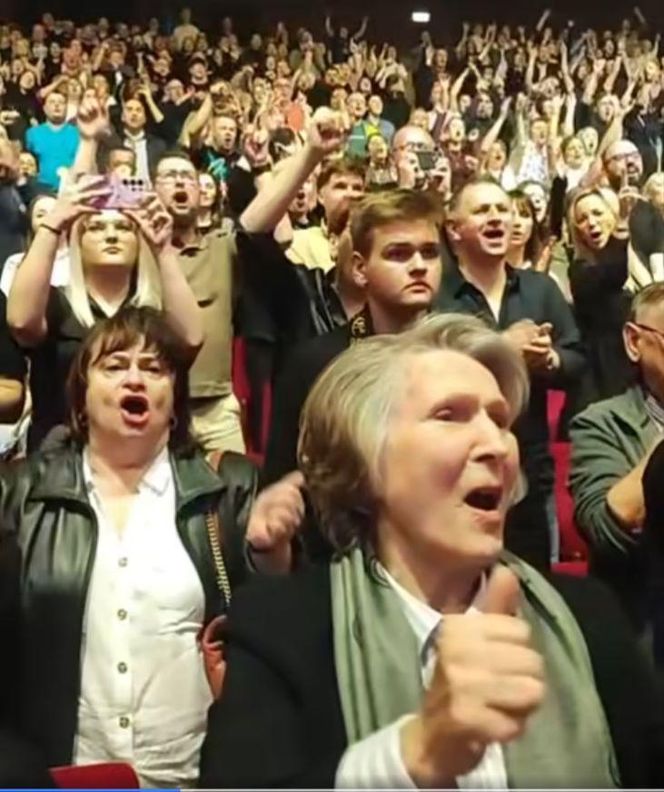 Irena Santor wmieszała się w tłum na koncercie Lady Pank