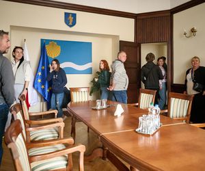 Gigantyczna kolejka w Olsztynie. Wszyscy chcieli zwiedzić to miejsce