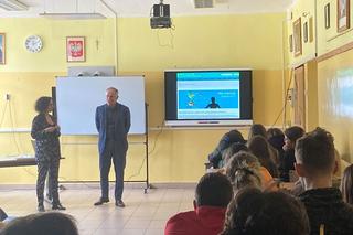 Uczniowie LO w Starym Sączu wzięli udział w olimpiadzie Zwolnieni z teorii