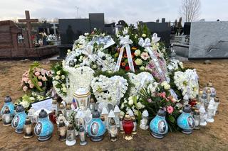 Grób Stefanka, Weronisi i Antosia na cmentarzu w Choroszczy