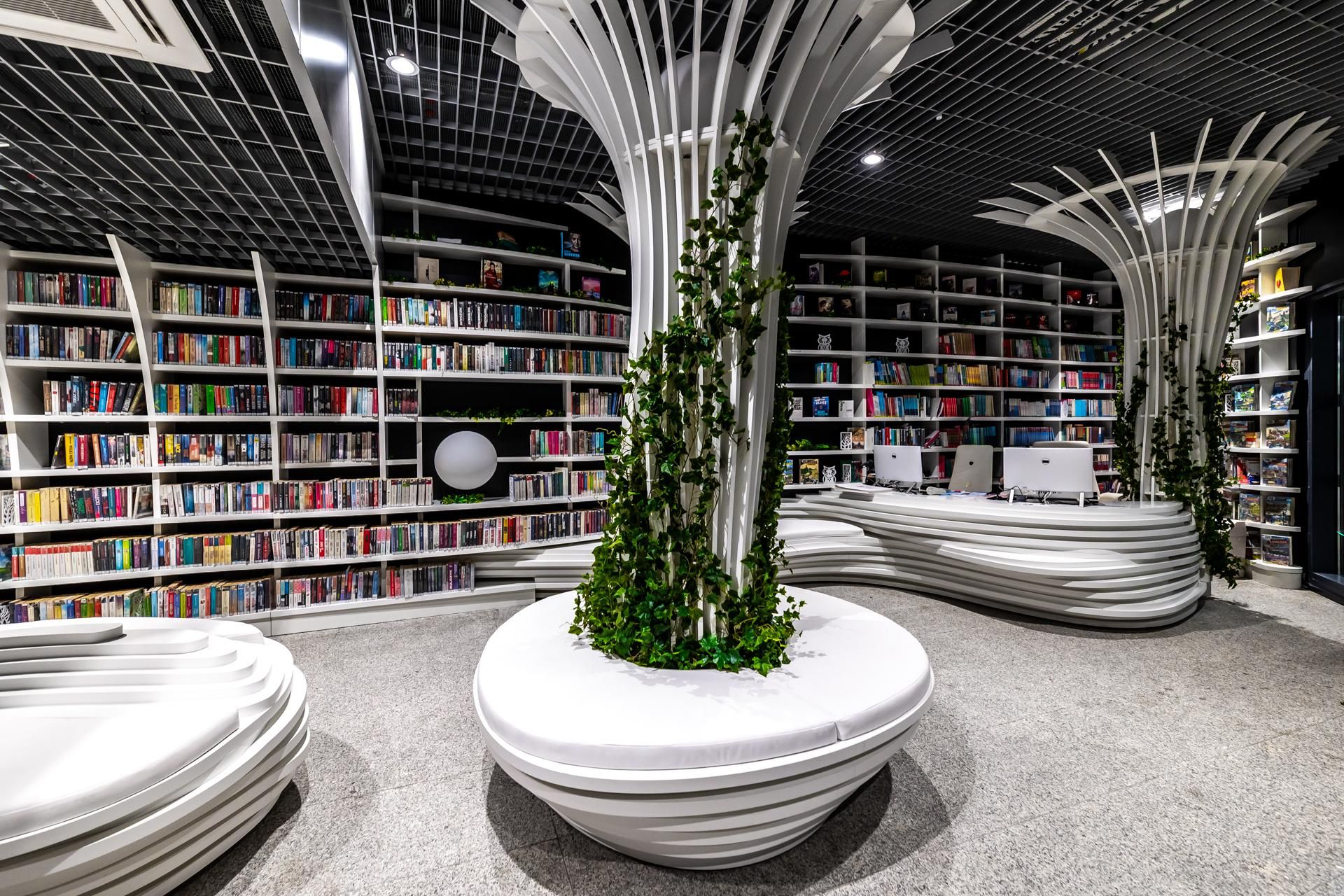 Metroteka – biblioteka na stacji metra M2 Kondratowicza w Warszawie