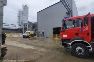 Śniadowo. Głowa mężczyzny utknęła w maszynie betoniarskiej