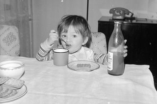 QUIZ o przysmakach PRL. Tęsknimy za smakiem bloku czekoladowego i kogla-mogla