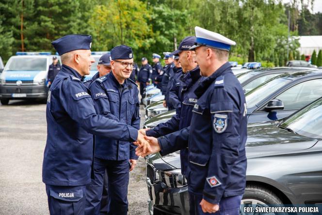 Świętokrzyska policja odebrała nowe radiowozy