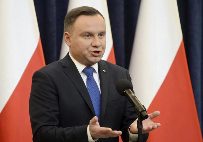 Prezydent domaga się głów