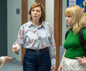 Barwy szczęścia, 3152: Emilka (Jessica Frankiewicz), Kujawiak (Karina Seweryn) 