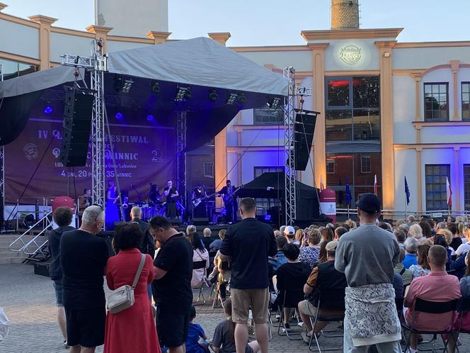  IV Lubuski Festiwal Piwnic i Winnic w Zielonej Górze. Koncert zagrał Czesław Śpiewa