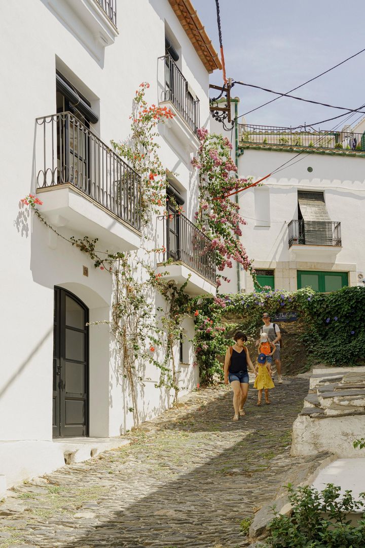 Dom Rybaka w Cadaqués, Hiszpania. Autorzy projektu: Bea Portabella i Jordi Pagès