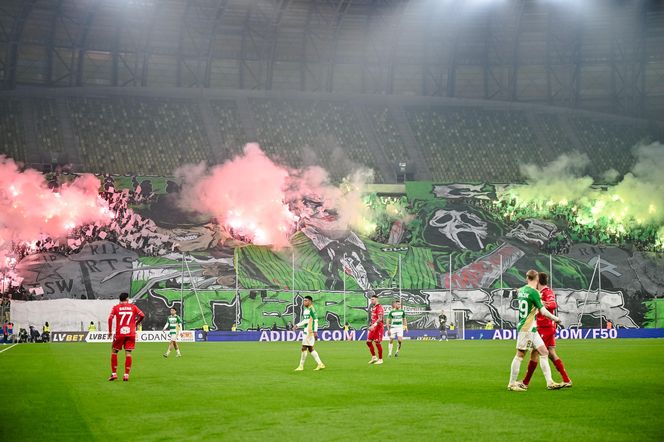 Lechia Gdańsk - Widzew Łódź: Zdjęcia kibiców z meczu 15. kolejki PKO BP Ekstraklasy