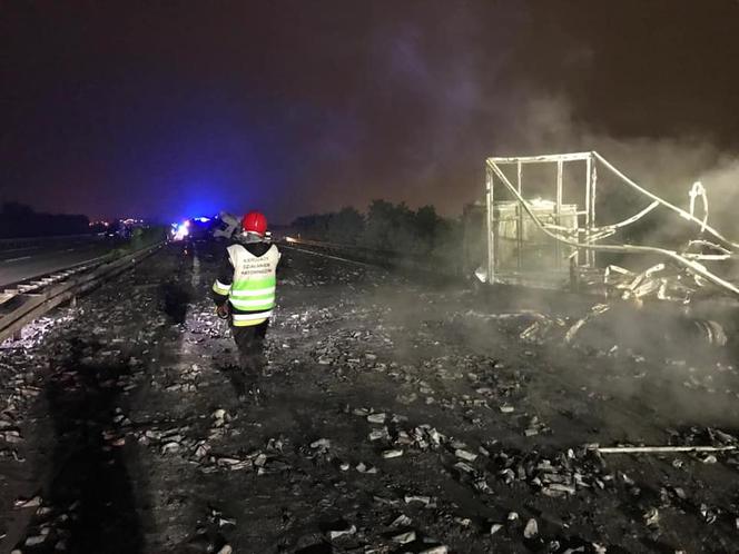 Pożar ciężarówki A4 Legnickie Pole 