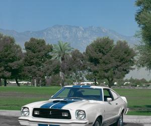 Ford Mustang z 1976