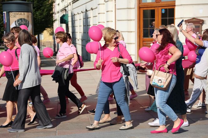 W centrum Lublina królował róż! Przez miasto przeszedł Marsz Różowej Wstążki